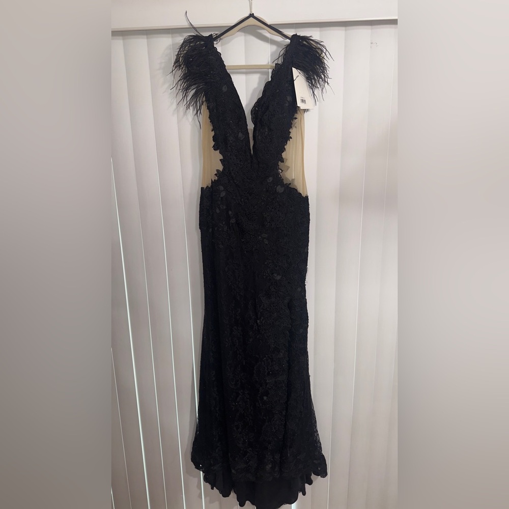 Mac Duggal Black Backless Lace Dress 67782